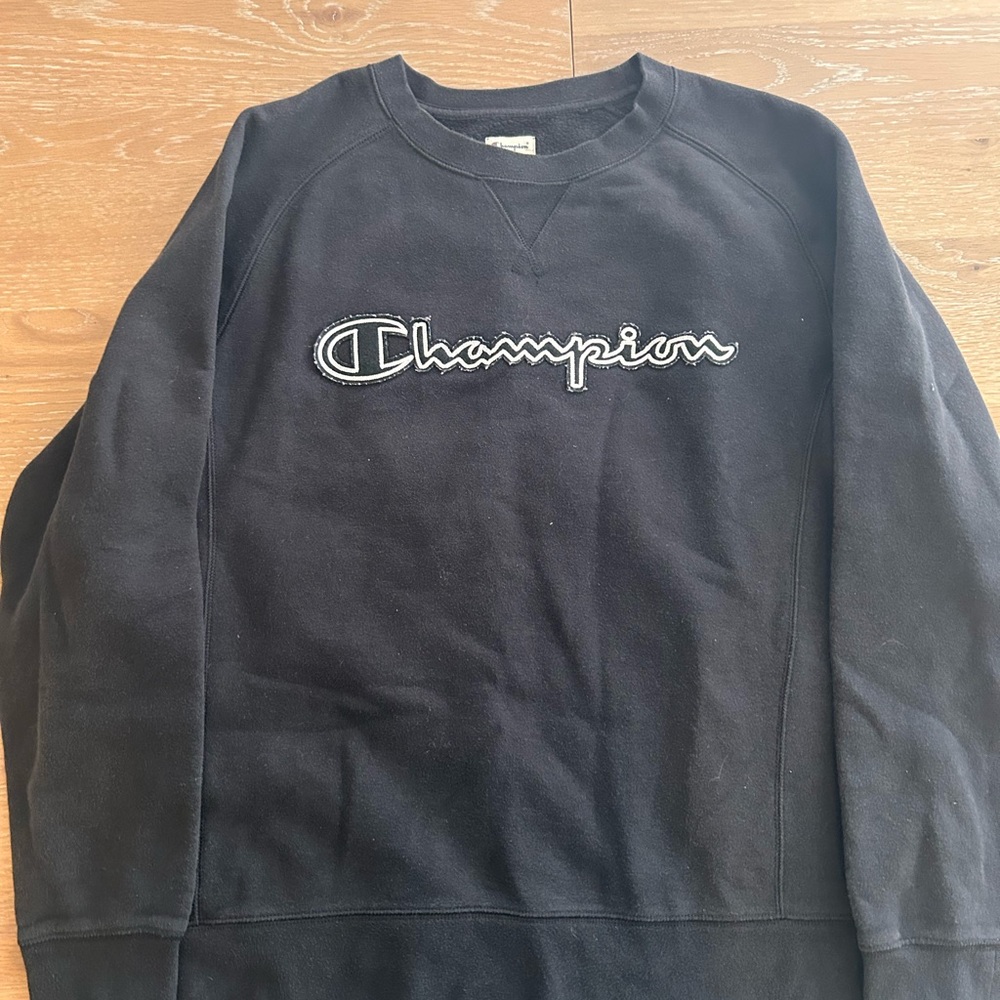 Champion Men's Black Crewneck Sweater